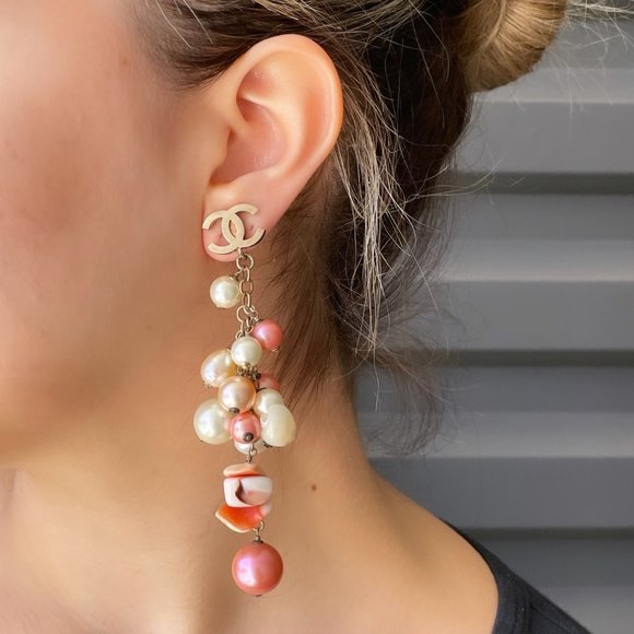 CHANEL 07C Pink Faux Pearl & Shell Dangle Earrings